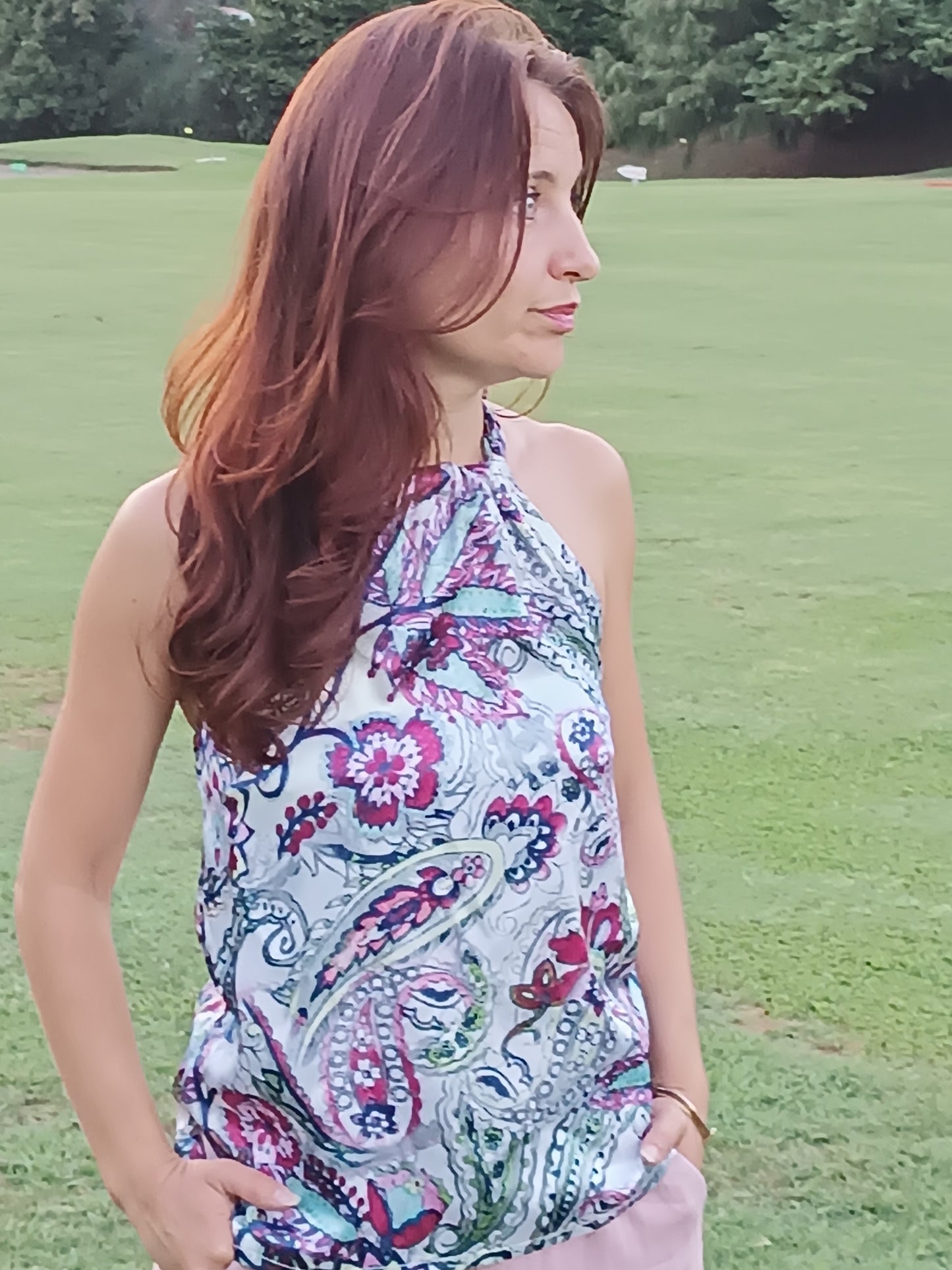Top con scollo all'americana fantasia cachemire floreale
