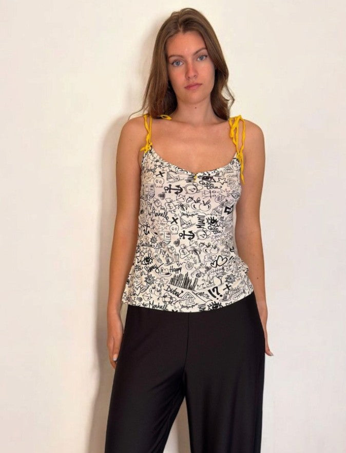 Top Cuore in maglina di viscosa con spalline realizzate all'uncinetto